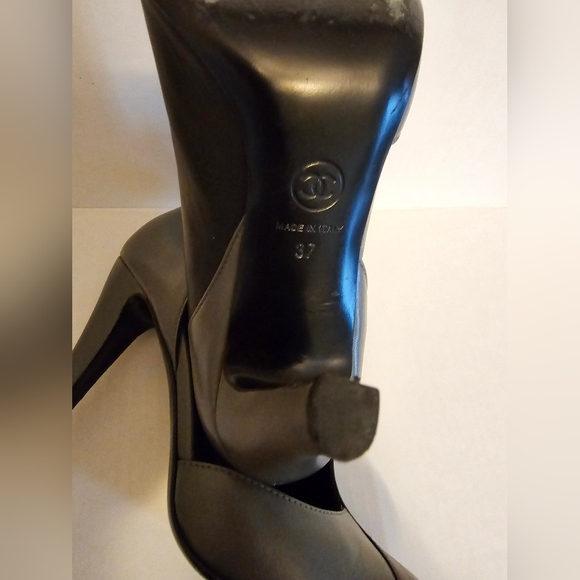 Chanel Cutout Ankle Boot, EU 37 US 6.5 Black Grey High Heel Bootie, TWO Tone - Picture 2 of 10